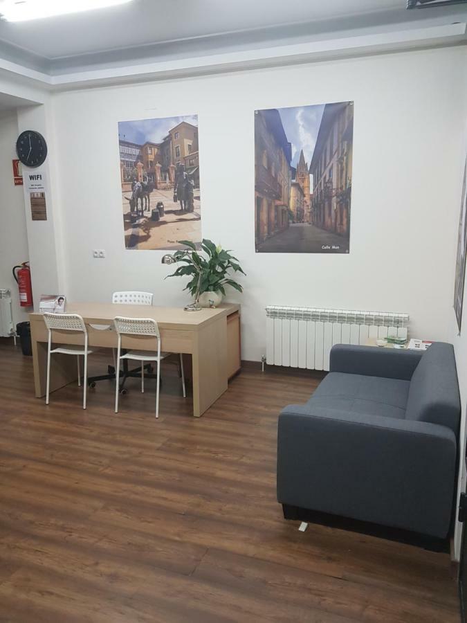 Albergue Turistico La Peregrina Овиедо Екстериор снимка
